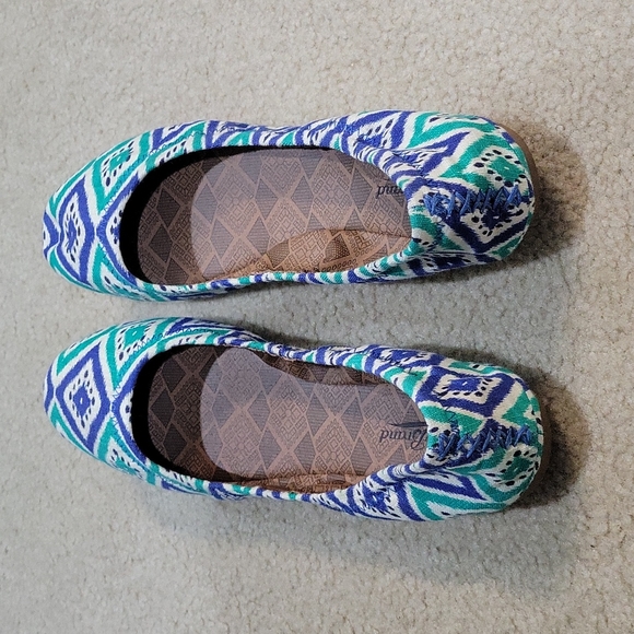 Green and Blue Lucky Brand Ballet Flats 7.5 - Picture 3 of 5